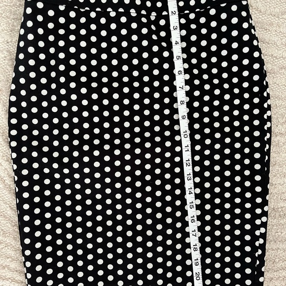 Preloved Ann Taylor LOFT polka dot pencil skirt size 2 - Picture 6 of 6